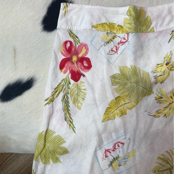Uniform-John Paul Richard Pure Linen A-Line skirt with a tropical floral print - Picture 3 of 7